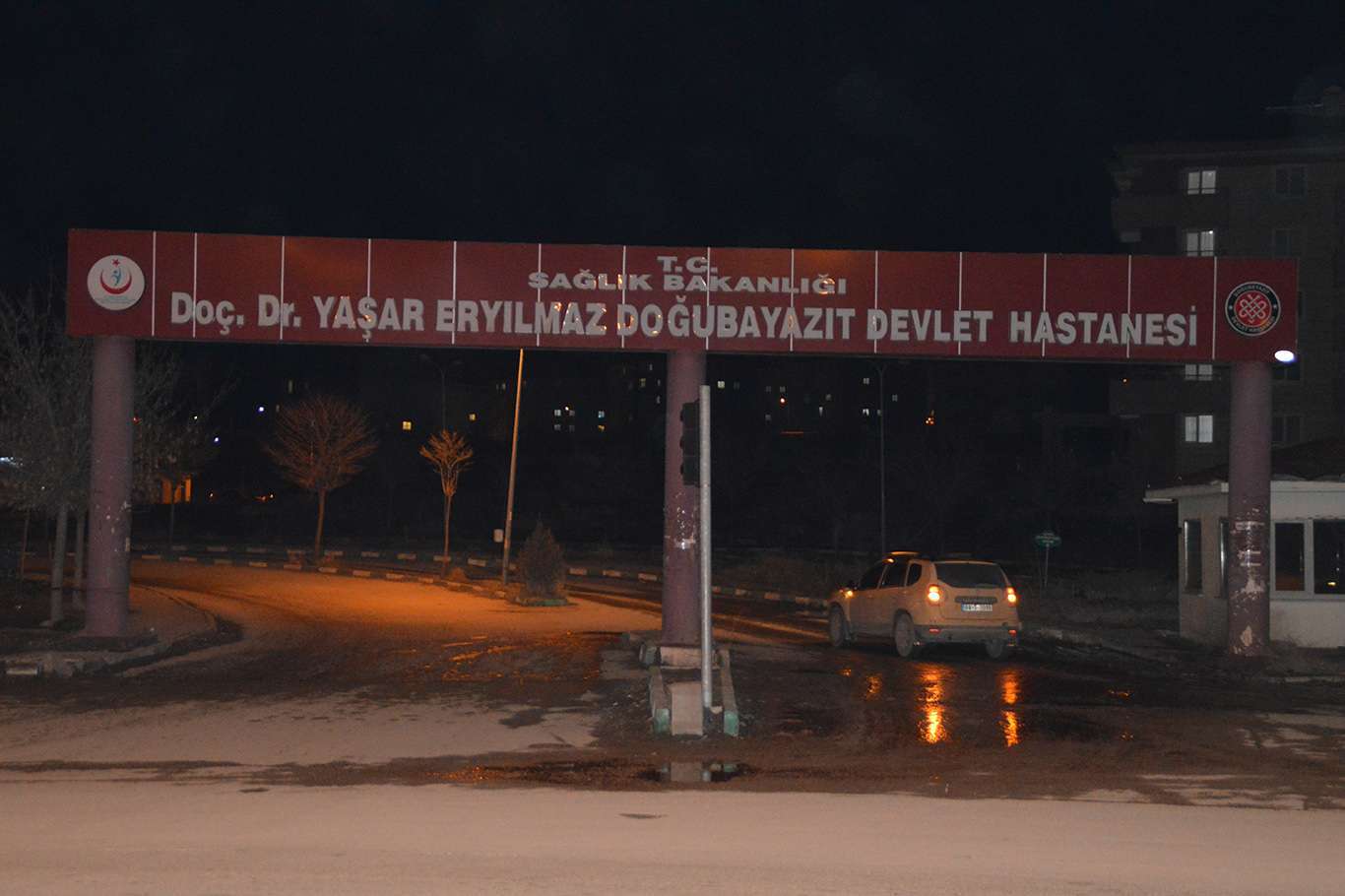 Ağrı'da su birikintisine düşen çocuk vefat etti Ağrı'da su birikintisine düşen çocuk vefat etti